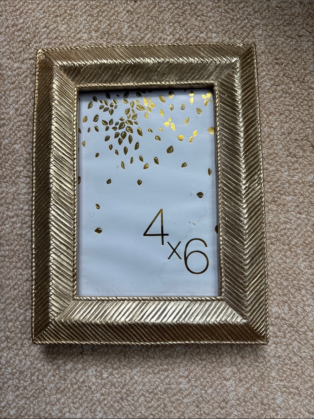 Textured Gold 4x6 Photo Frame - Decorative Accent
